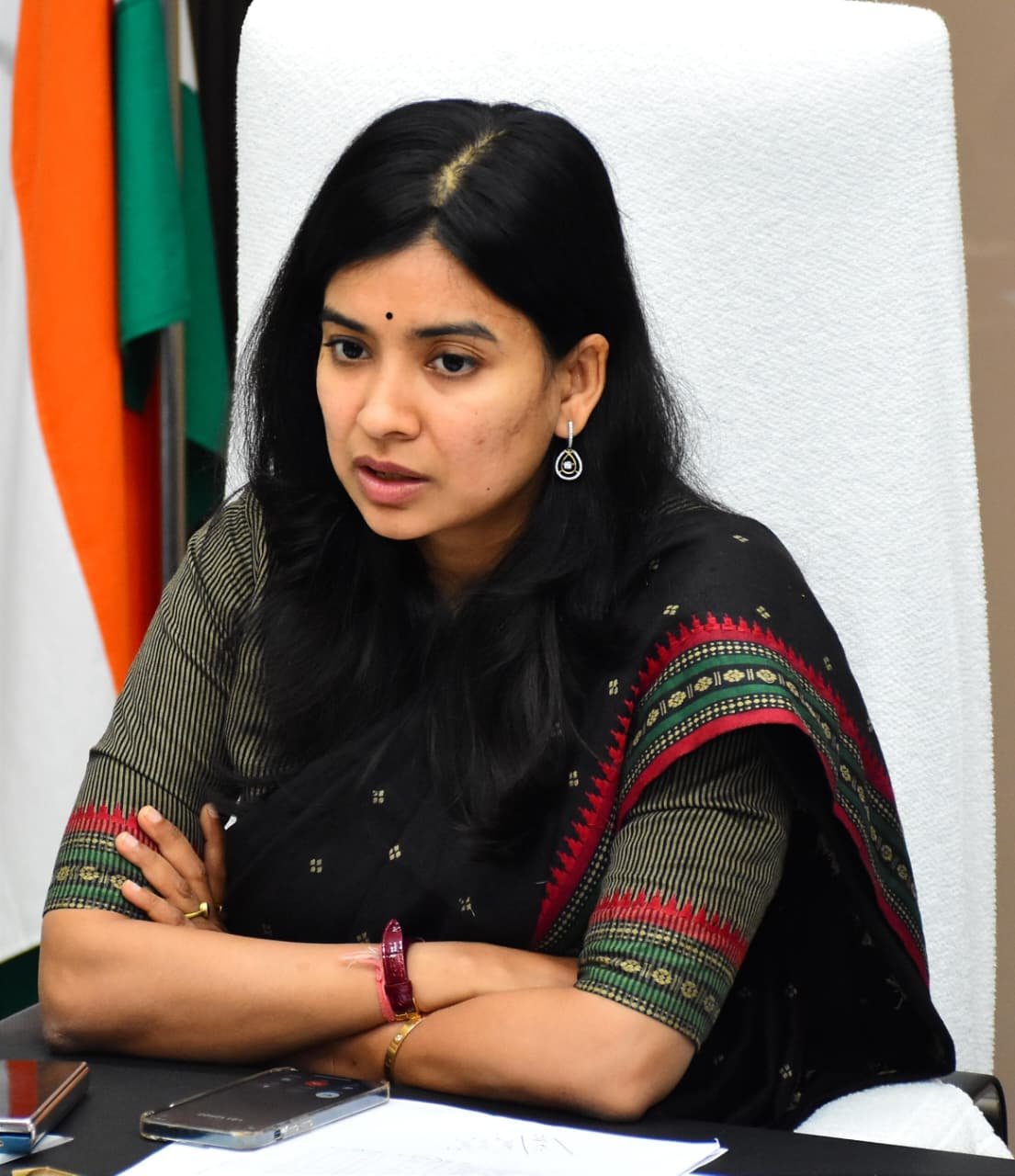 ధాన్యం అన్ లోడింగ్ లో వేగం పెంచాలి   జిల్లా కలెక్టర్ గరిమ అగ్రవాల్